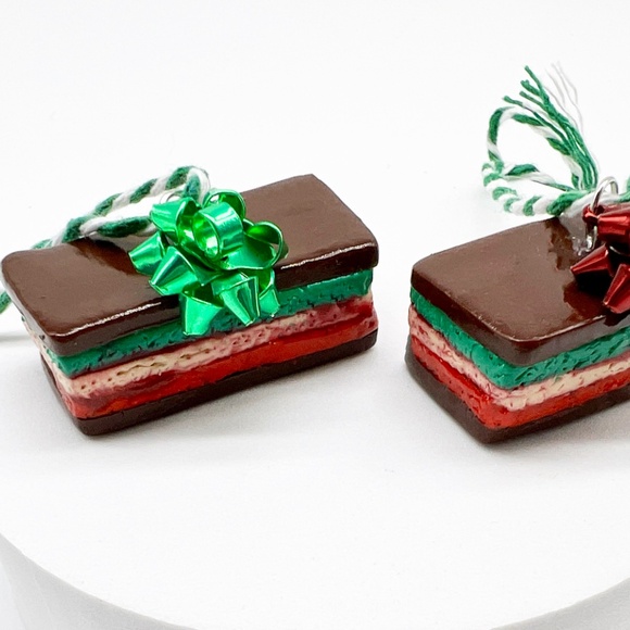 Italian Rainbow Cookie Ornament – Handmade Clay Christmas Tree Decoration - Picture 9 of 11